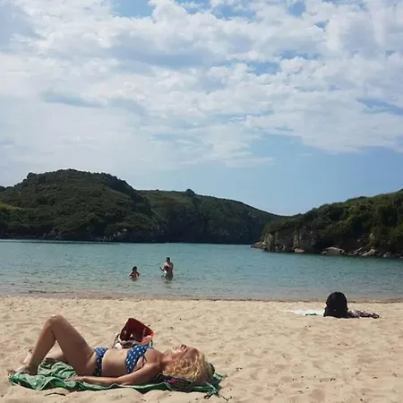 Casa Nogales Junto A Playa De Y Senda. Wifi * Poo De Llanes