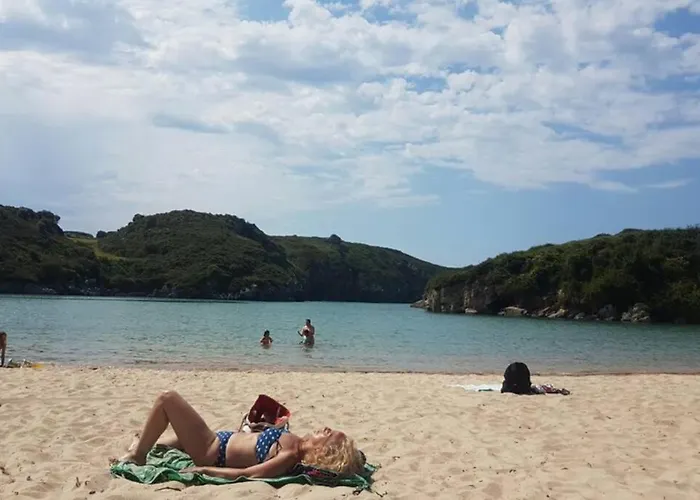 Casa Nogales Junto A Playa De Y Senda. Wifi * Póo