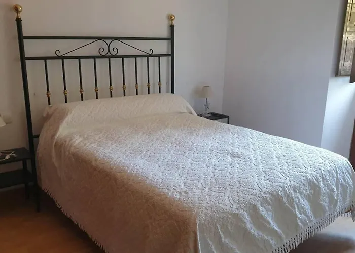 Casa Nogales Junto A Playa De Y Senda. Wifi * Póo